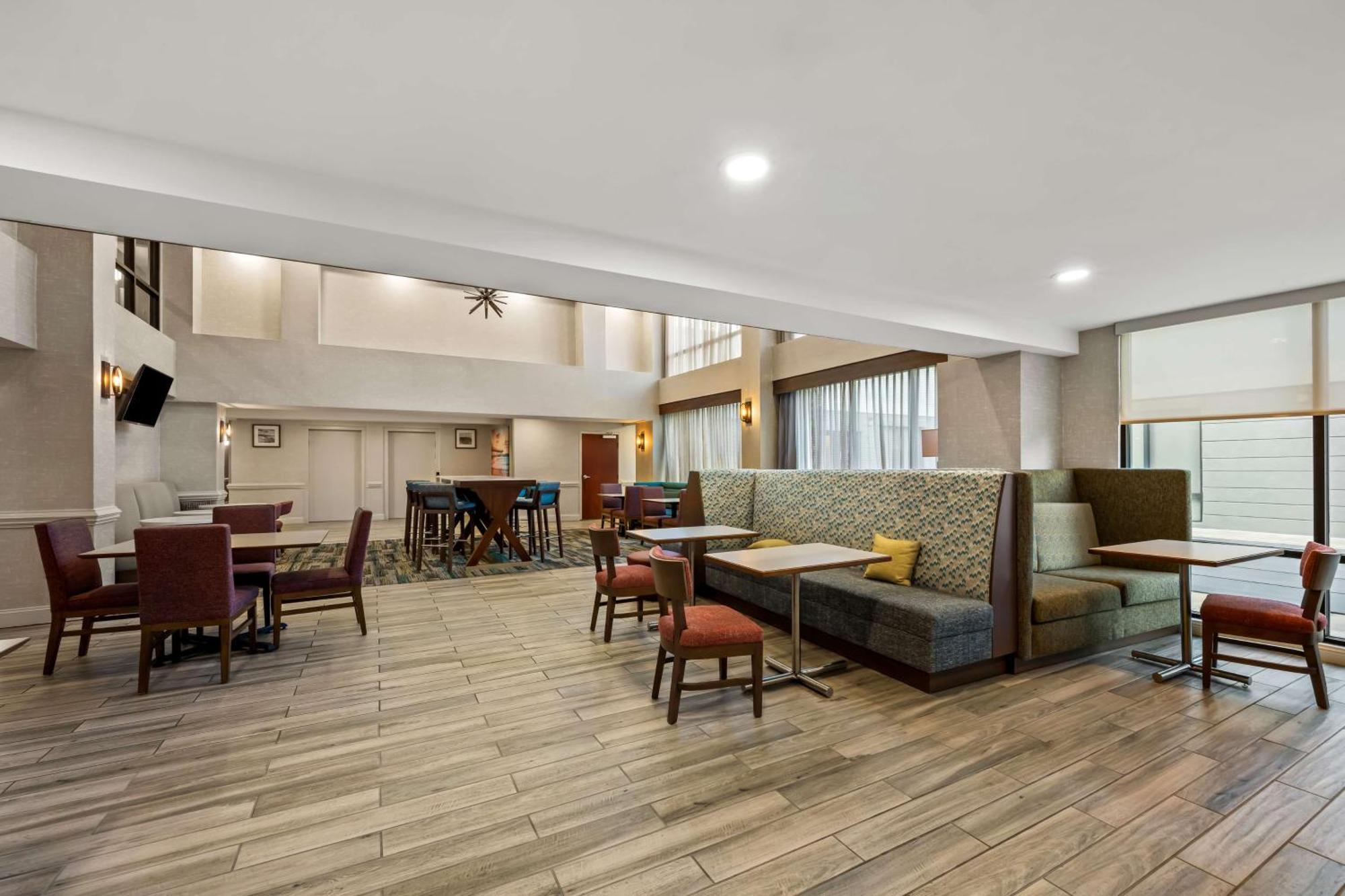 Hampton Inn & Suites Wilson I-95 Buitenkant foto